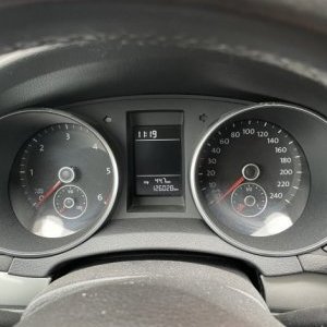 foto VW Golf 1.6 TDi nové: vstřiky, rg ventil, spojka, vodní pumpa, zimní pneu