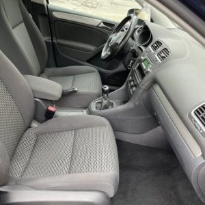 foto VW Golf 1.6 TDi nové: vstřiky, rg ventil, spojka, vodní pumpa, zimní pneu